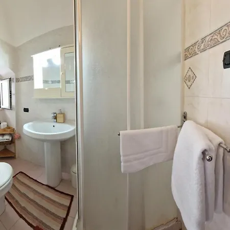 Lejlighed L'ulivo- Casa Vacanza Con Terrazza Panoramica *